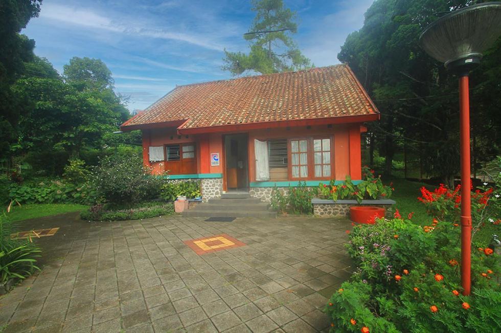 Hotel Villa Rawa Pening Pratama By Aparian Bandungan Exterior photo