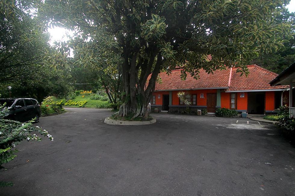 Hotel Villa Rawa Pening Pratama By Aparian Bandungan Exterior photo